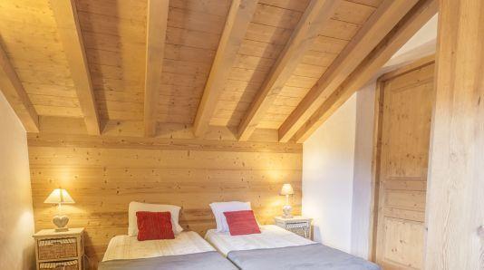 Holiday in mountain resort 7 room duplex semi-detached chalet 14 people - Chalet Saint Marc - Saint Martin de Belleville - Bedroom