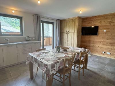 Holiday in mountain resort 3 room apartment 4 people (B206) - Chalet Saint Victor - Praz sur Arly - Living room