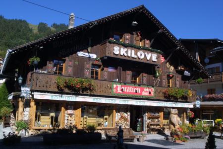 Rent in ski resort Chalet Ski Love - Les Gets - Summer outside