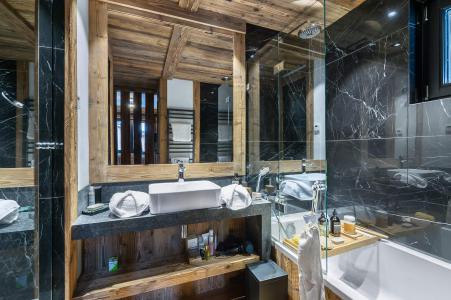 Holiday in mountain resort 6 room quadriplex chalet 10 people - Chalet Snowy Breeze - Val d'Isère - Bathroom