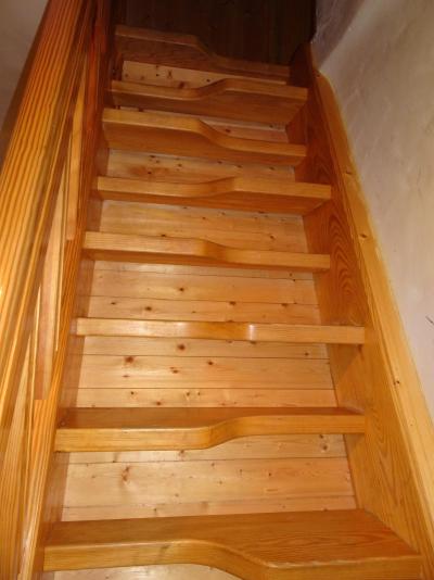 Vacaciones en montaña Apartamento 6 piezas triplex para 12 personas - Chalet Soldanelles - Champagny-en-Vanoise - Escalera de tijera