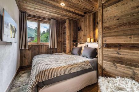 Holiday in mountain resort 5 room triplex chalet 10 people - Chalet Tasna - Val d'Isère - Master bedroom