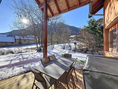 Vacances en montagne Chalet duplex 4 pièces 6 personnes - Chalet Tennis - Serre Chevalier - Terrasse