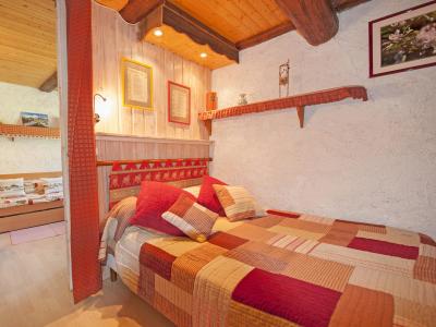 Holiday in mountain resort Chalet Vieux Moulin - Champagny-en-Vanoise - Bedroom