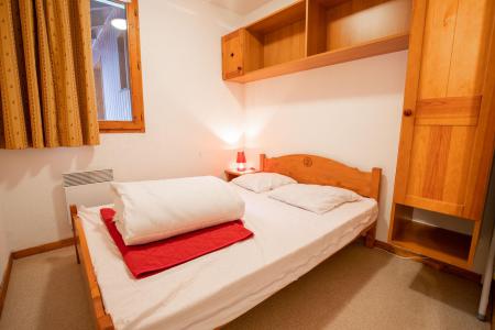 Urlaub in den Bergen 2-Zimmer-Holzhütte für 6 Personen (J22) - Chalets d'Arrondaz - Valfréjus - Schlafzimmer