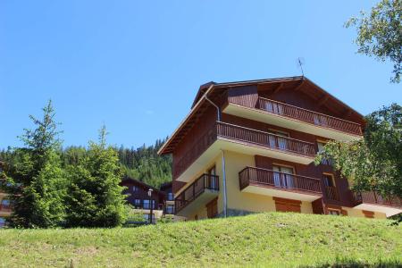Vacances en montagne Chalets d'Arrondaz J - Valfréjus - Extérieur été