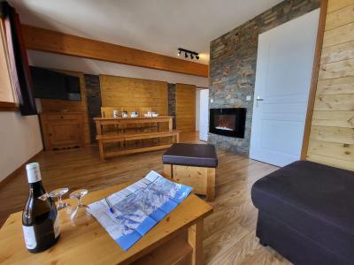 Holiday in mountain resort 2 room duplex apartment cabin 6 people (104) - Chalets de Bois Méan A - Les Orres - Living room