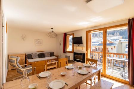 Vakantie in de bergen Appartement duplex 3 kamers 10 personen (216) - Chalets de Bois Méan A - Les Orres - Woonkamer