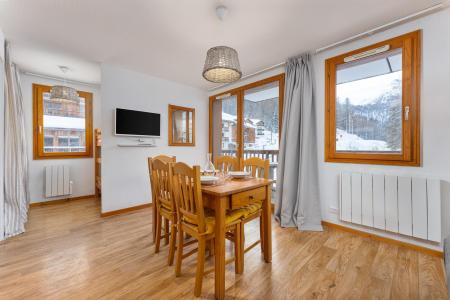 Vacaciones en montaña Apartamento cabina 2 piezas para 6 personas (101) - Chalets de Bois Méan B - Les Orres - Estancia