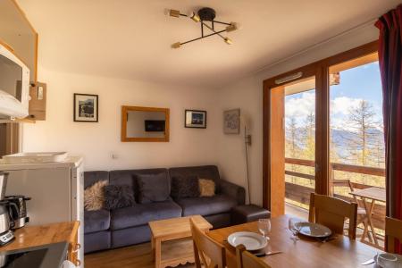 Vakantie in de bergen Appartement duplex 4 kamers bergnis 8 personen (D502) - Chalets de Bois Méan D - Les Orres - Woonkamer