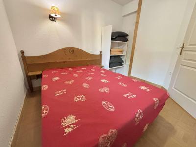 Holiday in mountain resort 2 room apartment 4 people (A14H) - Chalets des Evettes - Flumet - Bedroom