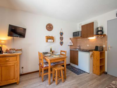 Holiday in mountain resort 1 room apartment 3 people (21) - Chalets du Soleil - Les 2 Alpes - Accommodation