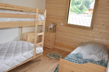 Holiday in mountain resort 4 room duplex chalet 8 people (B) - Chalets Les Barmes du Rocher Blanc - Pralognan-la-Vanoise - Bedroom