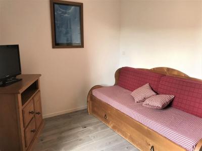 Urlaub in den Bergen Doppelchalethälfte 3 Zimmer für 7 Personen (03) - Chalets Les Flocons du Soleil - La Joue du Loup - Wohnzimmer