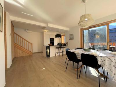 Holiday in mountain resort 4 room duplex chalet 8 people - CHALETS ROMARI - Serre Chevalier - Living room