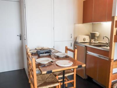 Vakantie in de bergen Appartement 1 kamers 4 personen (7) - Cosmos - Le Corbier - Woonkamer