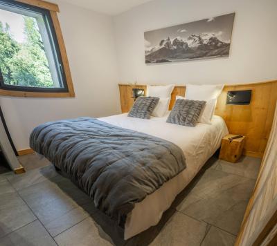 Holiday in mountain resort 3 room apartment 8 people - DOMAINE DU LOUP BLANC - Les Orres - Bedroom