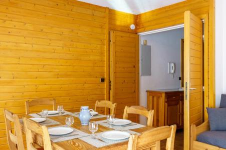 Holiday in mountain resort 3 room apartment 4-6 people (3P6) - Eureca - Brides Les Bains - Living room