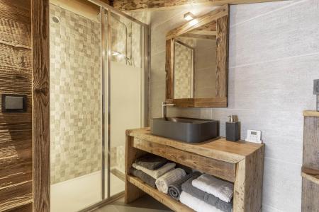 Holiday in mountain resort 5 room chalet 11 people - Family Lodge - La Clusaz - Shower room