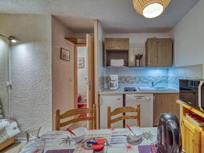 Holiday in mountain resort 1 room apartment 4 people (5) - Gentianes - Les Menuires - Accommodation