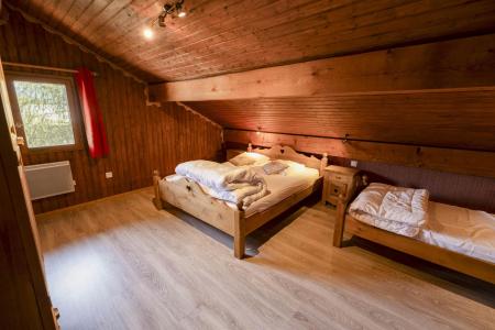 Vacances en montagne Chalet duplex 7 pièces 14 personnes - Gîte Perce-Neige - Albiez Montrond - Cabine