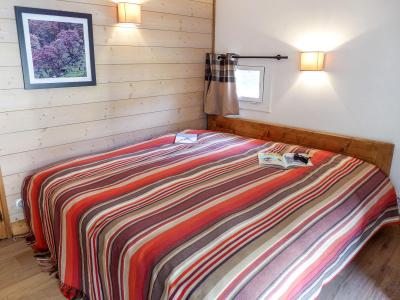 Holiday in mountain resort 3 room apartment 4 people (5) - Grand Roc - Chamonix - Bedroom