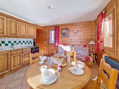 Wakacje w górach Apartament 2 pokojowy 4 osób (V11) - Hameau des Airelles - Les Menuires - Pokój gościnny
