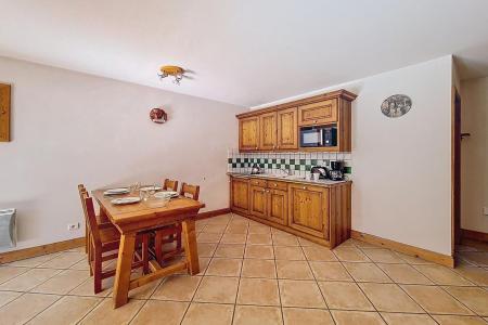Wakacje w górach Apartament 3 pokojowy 6 osób (A1) - Hameau des Airelles - Les Menuires - Pokój gościnny