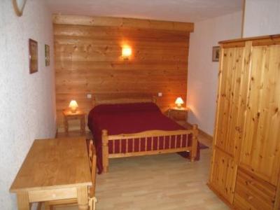 Holiday in mountain resort 3 room apartment 6 people - Hameau les Curtillets - Arêches-Beaufort - Bedroom
