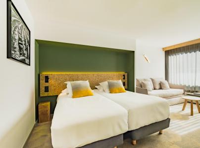 Holiday in mountain resort Suite 6 people () - Hôtel La Cachette - Les Arcs - Bedroom
