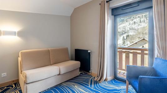 Holiday in mountain resort Hôtel Les Cimes - Vaujany - Living room