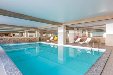 Holiday in mountain resort Hôtel Vancouver - La Plagne - Swimming pool