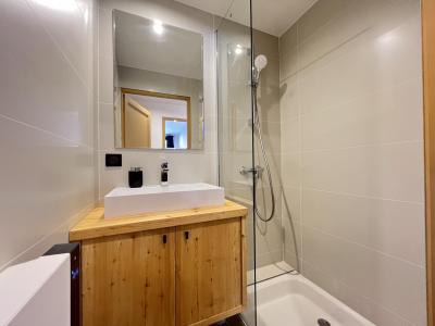 Holiday in mountain resort 3 room apartment 4 people (201) - Jardin Alpin Benoite - Serre Chevalier - Shower room