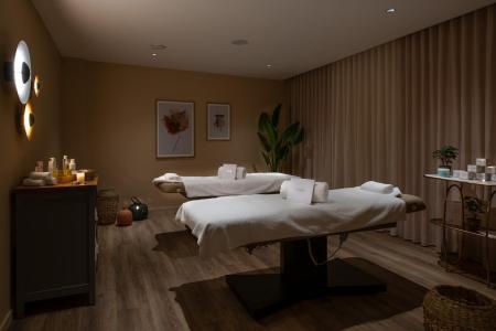 Holiday in mountain resort Kinabalu - Les Gets - Body massage