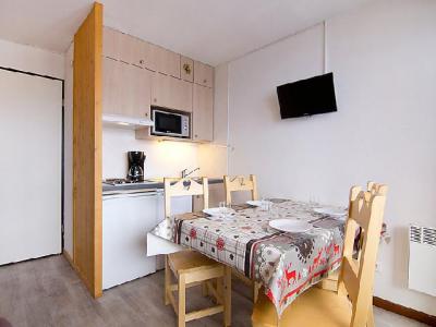 Holiday in mountain resort 2 room apartment 4 people (1) - L'Argousier - Les Menuires - Kitchenette