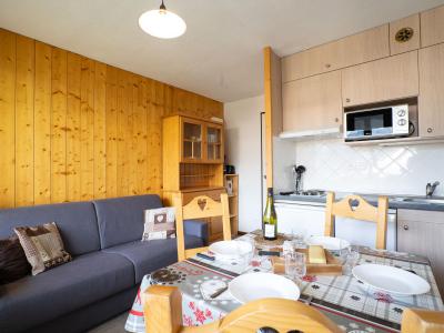 Holiday in mountain resort 2 room apartment 4 people (1) - L'Argousier - Les Menuires - Kitchenette