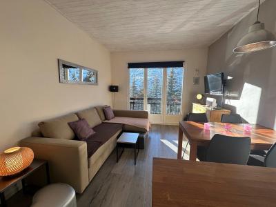 Holiday in mountain resort Studio sleeping corner 4 people - L'Hostellerie - Vars - Living room
