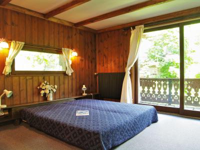 Holiday in mountain resort 6 room chalet 12 people (1) - L'Piri - Chamonix - Accommodation