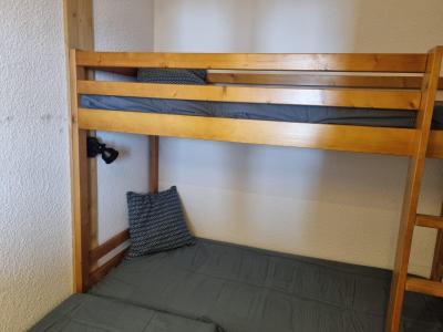 Holiday in mountain resort Studio sleeping corner 4 people (320) - La Résidence 3000 - La Plagne - Sleeping area