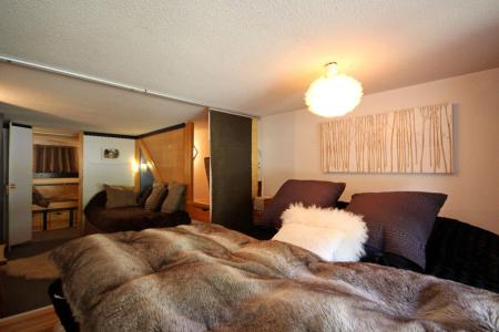 Vacanze in montagna Appartamento su due piani 2 stanze per 6 persone (214) - La Résidence Alliet - Les Arcs - Letto matrimoniale