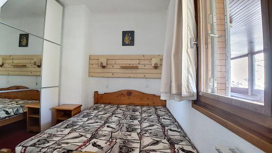 Holiday in mountain resort 2 room duplex apartment 4 people (807) - La Résidence Boëdette - Les Menuires - Bedroom