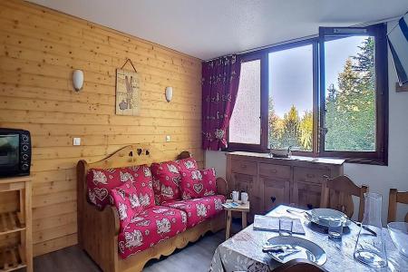Holiday in mountain resort Studio sleeping corner 4 people (305) - La Résidence Boëdette - Les Menuires - Living room