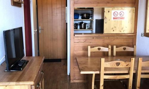 Rent in ski resort 2 room apartment 4 people (26m²) - La Résidence Christiania - Alpe d'Huez - Living room