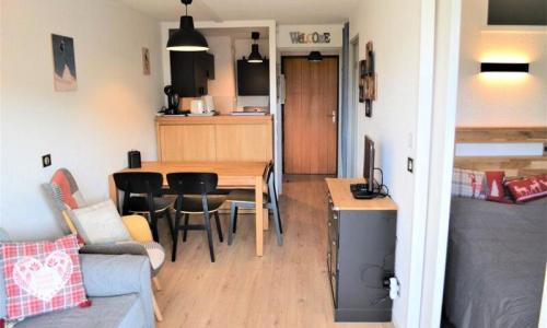 Rent in ski resort 3 room apartment 6 people (32m²) - La Résidence Christiania - Alpe d'Huez - Living room