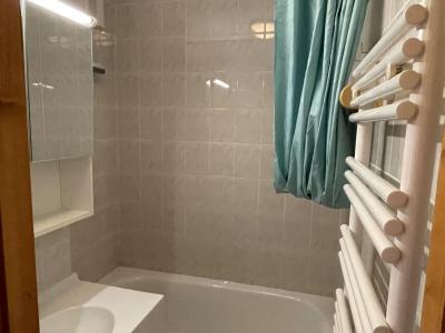 Vakantie in de bergen Studio bergnis 4 personen - La Résidence Forsythia - Châtel - Badkamer