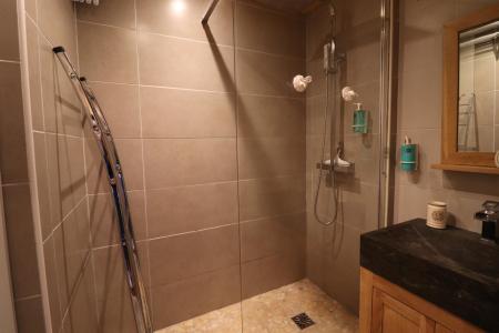 Vacanze in montagna Studio con alcova per 4 persone (002) - La Résidence Home Club - Tignes - Bagno con doccia