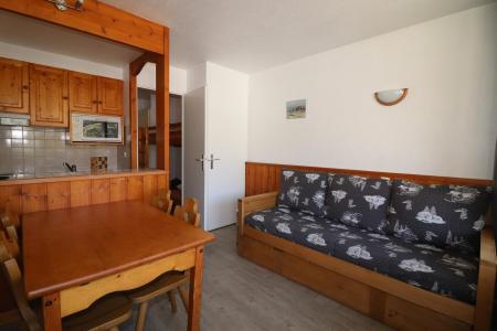Holiday in mountain resort Studio sleeping corner 4 people (105) - La Résidence Home Club - Tignes - Living room
