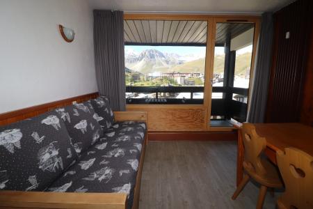 Holiday in mountain resort Studio sleeping corner 4 people (105) - La Résidence Home Club - Tignes - Living room