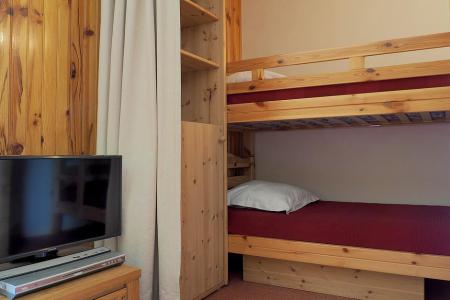Holiday in mountain resort 2 room apartment sleeping corner 5 people (11) - La Résidence l'Armoise - Les Menuires - Bedroom