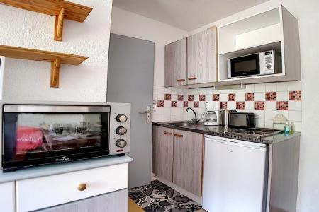 Holiday in mountain resort 2 room apartment 4 people (0207) - La Résidence l'Orée des Pistes - Les Menuires - Kitchen